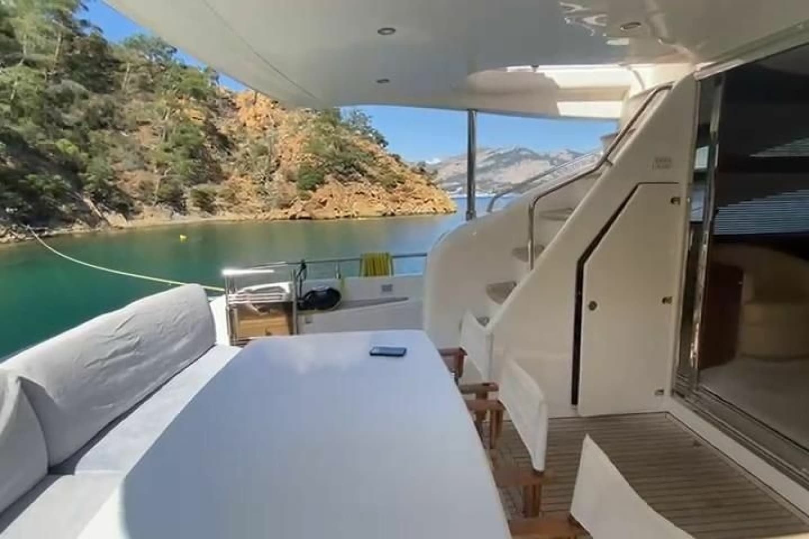 2007 Princess 21M