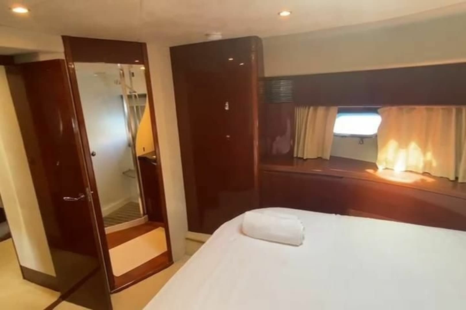2007 Princess 21M