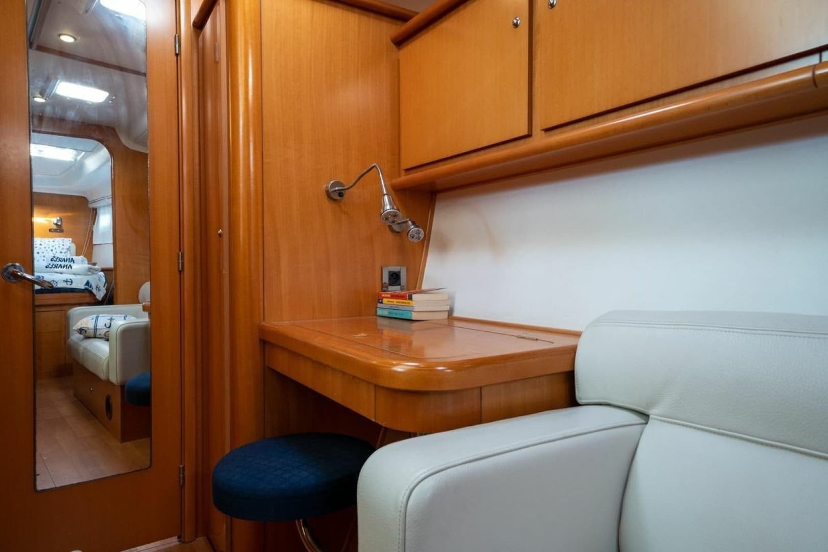 2005 Lagoon 440
