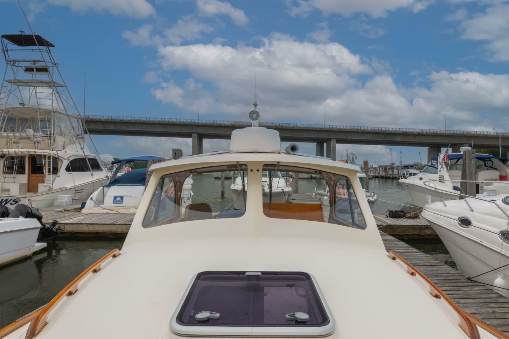 2000 Hinckley Picnic Boat 36 Classic