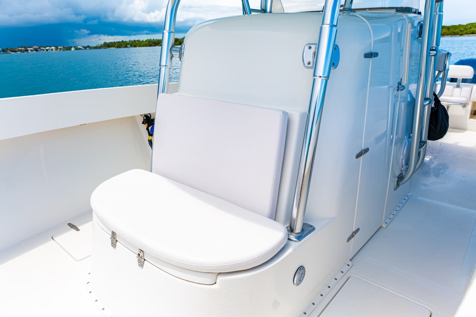 2004 Venture 34