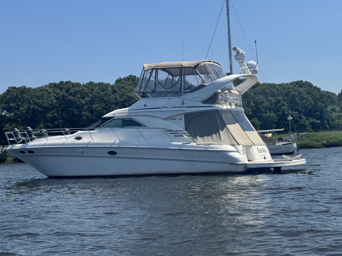 2001 Sea Ray 400 Sedan Bridge