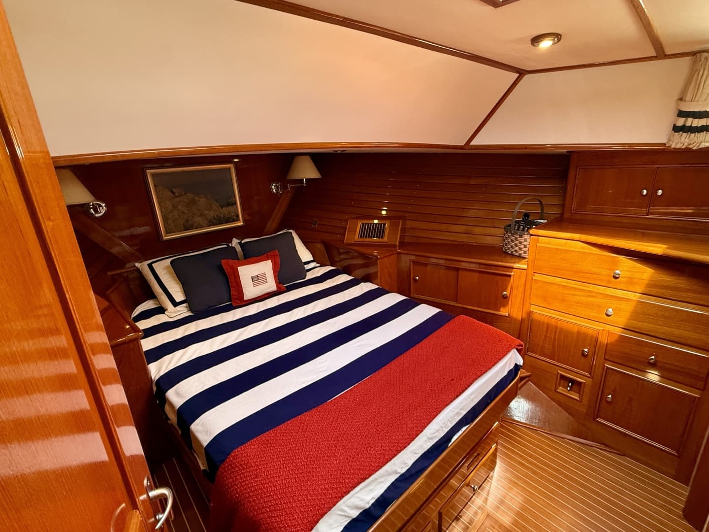 2001 Grand Banks Eastbay HX