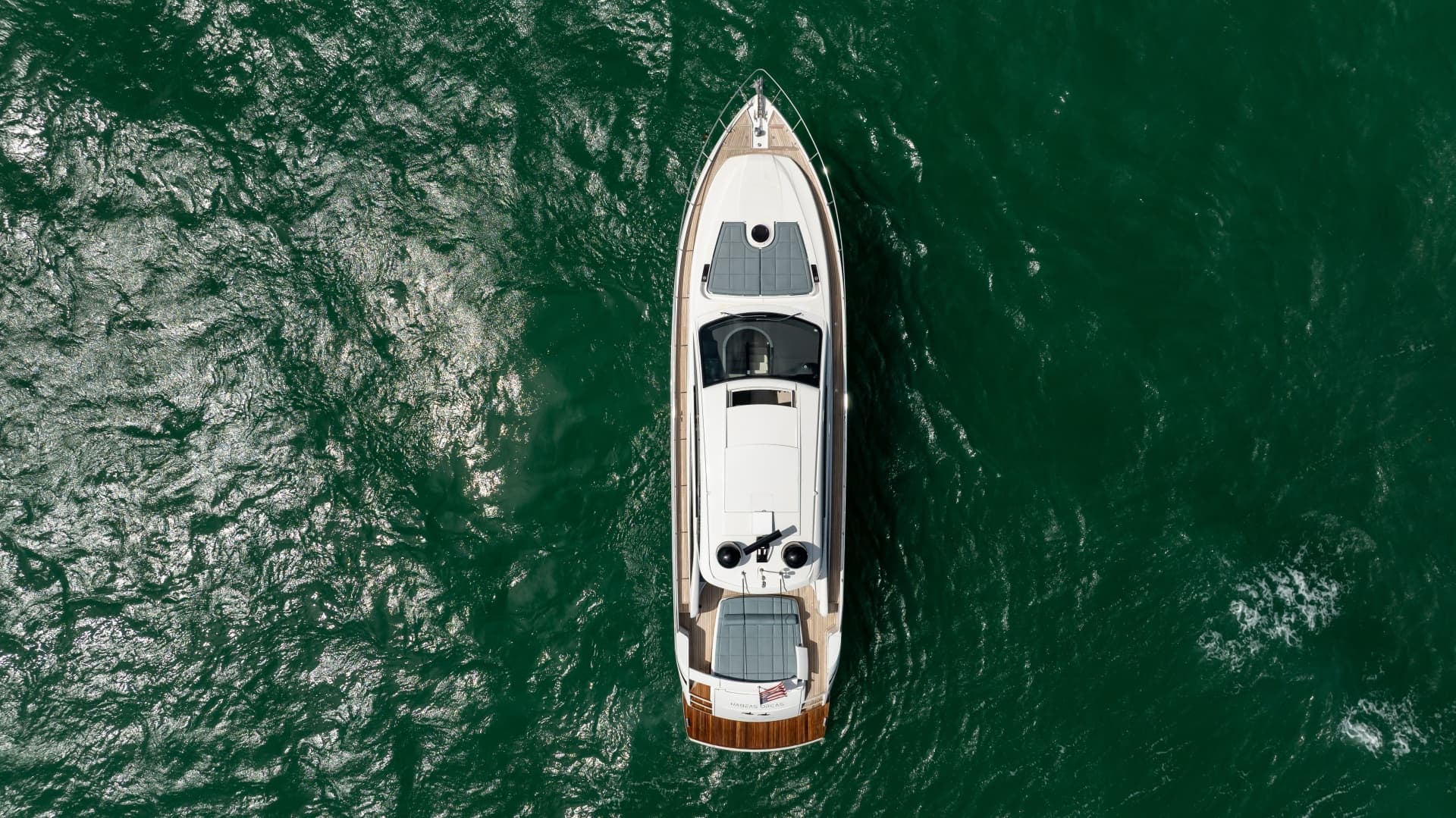 2020 Pershing 62