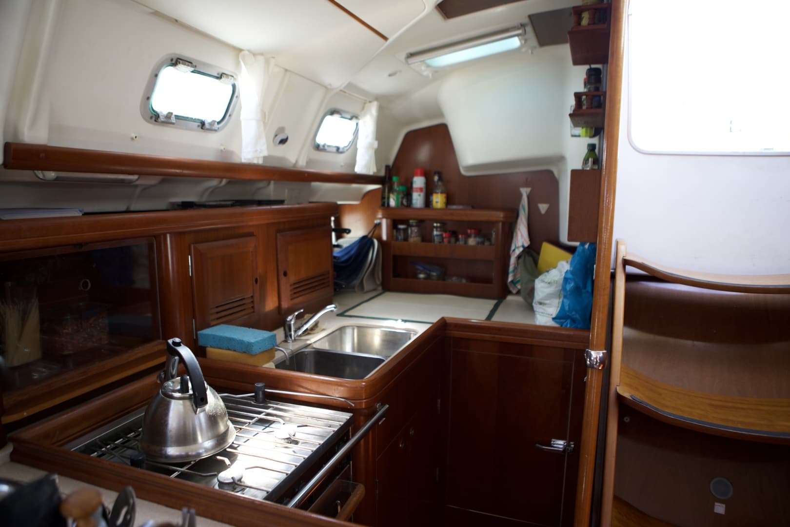 2005 Beneteau 423