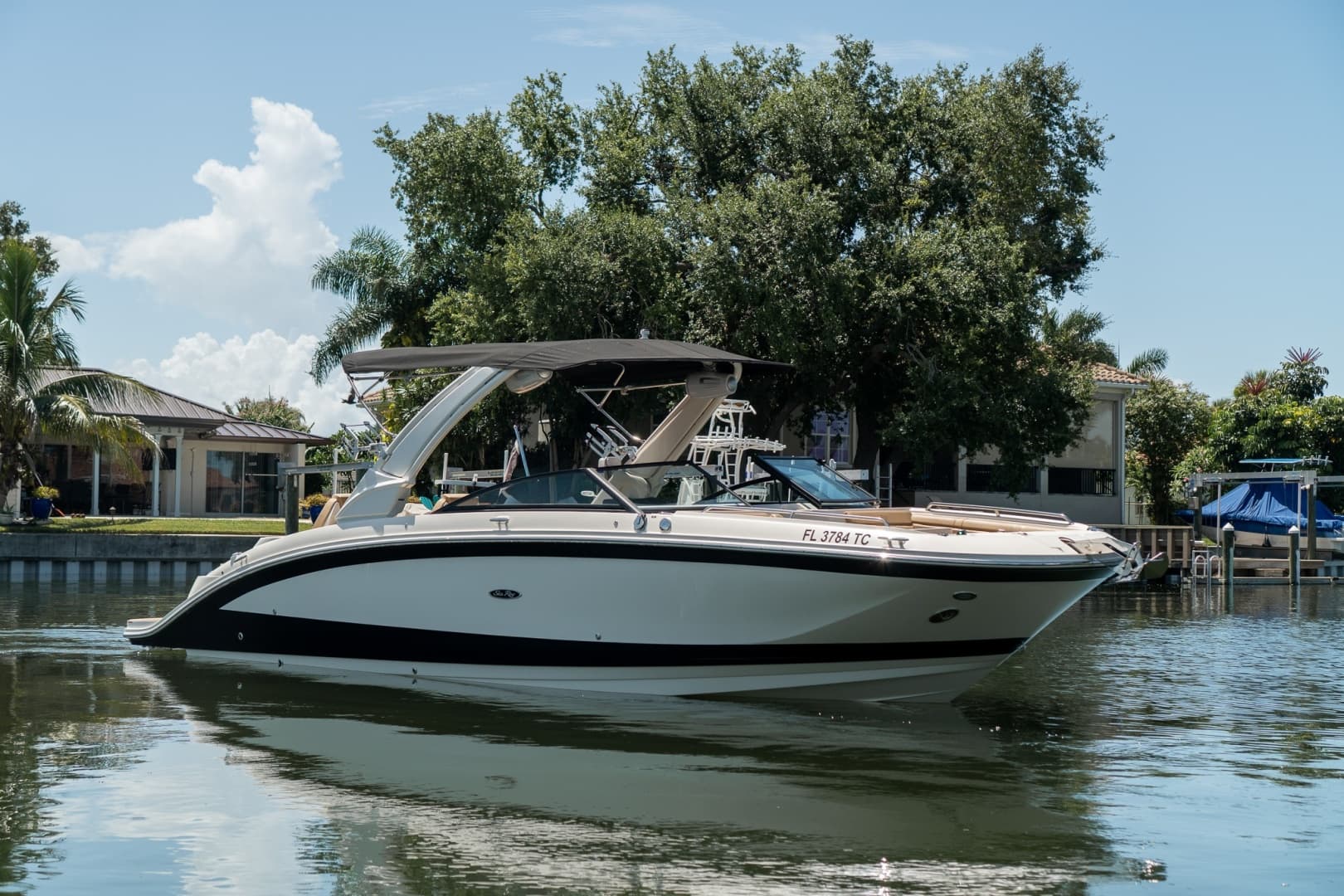 2022 Sea Ray SDX 290