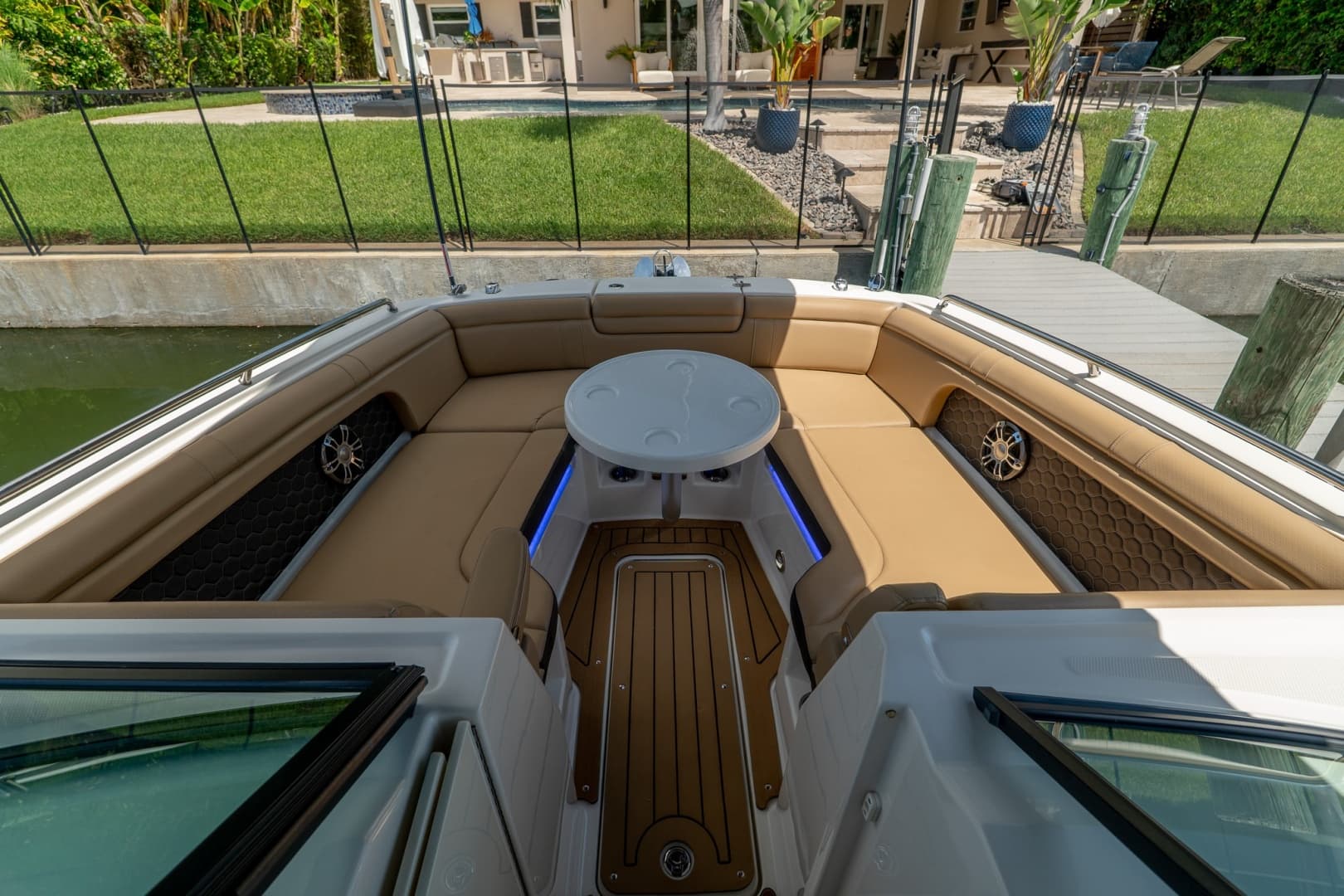 2022 Sea Ray SDX 290