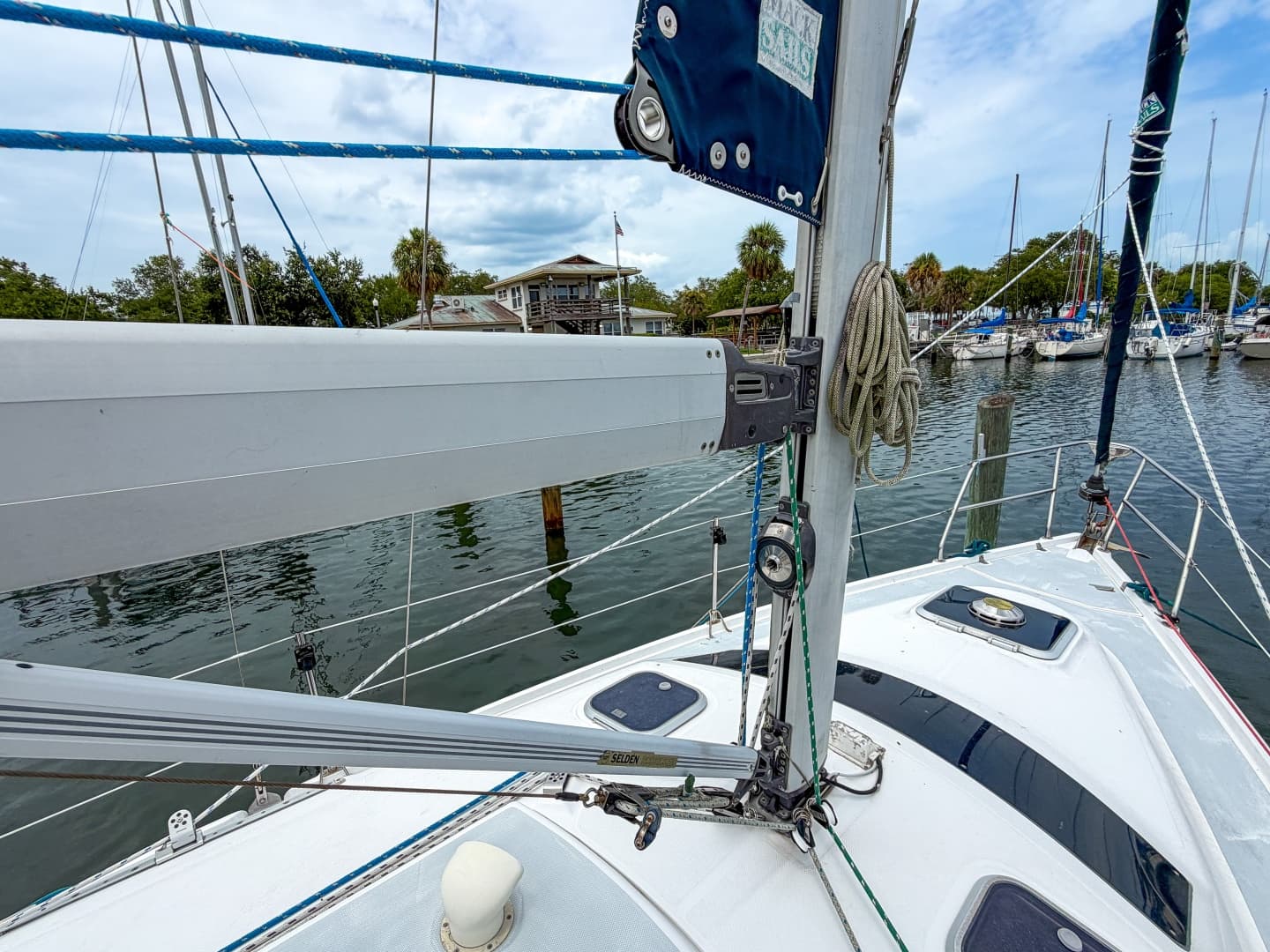 1999 Hunter 310
