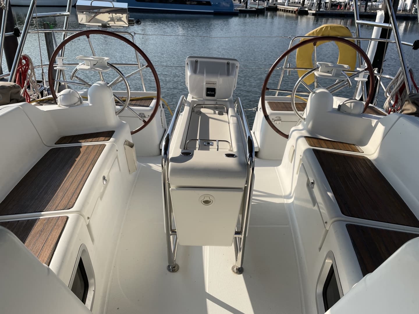 2011 Jeanneau Sun Odyssey 409