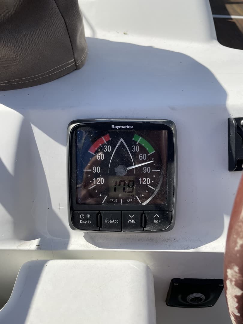 2011 Jeanneau Sun Odyssey 409
