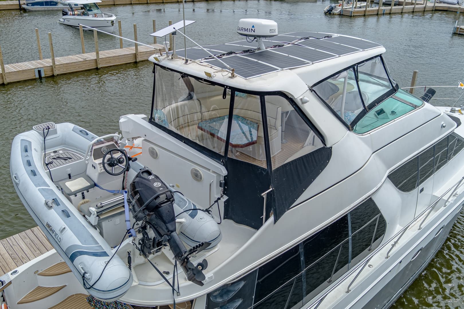 2002 Carver 530 Voyager Sky Lounge