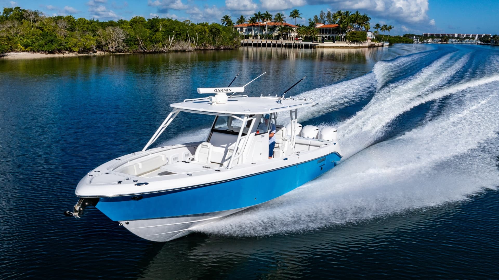 2019 Everglades 355 Center Console