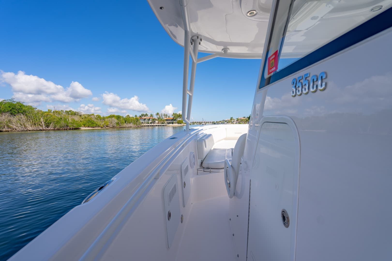 2019 Everglades 355 Center Console