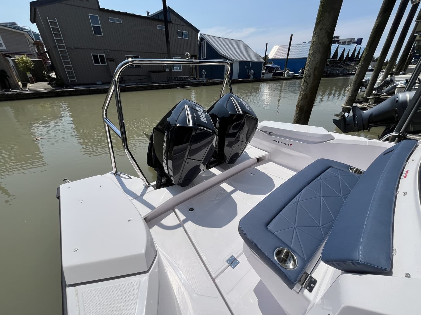 2025 Axopar 29 Cross Cabin XC
