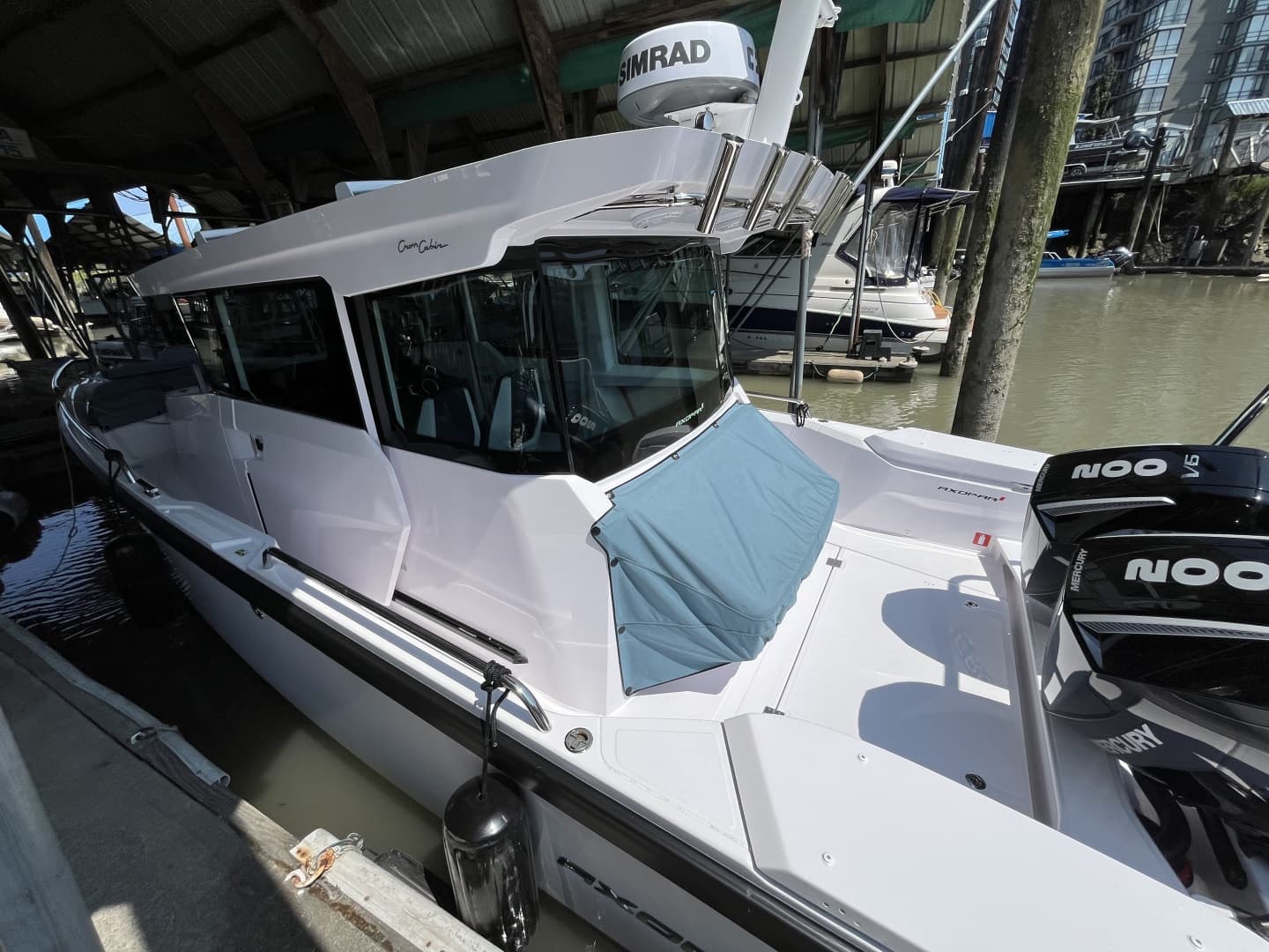 2025 Axopar 29 Cross Cabin XC