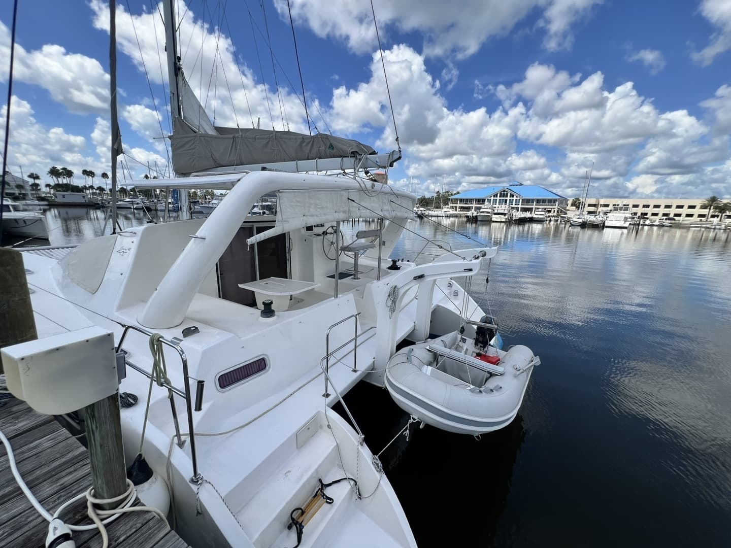 2008 Admiral 40 Cruiser