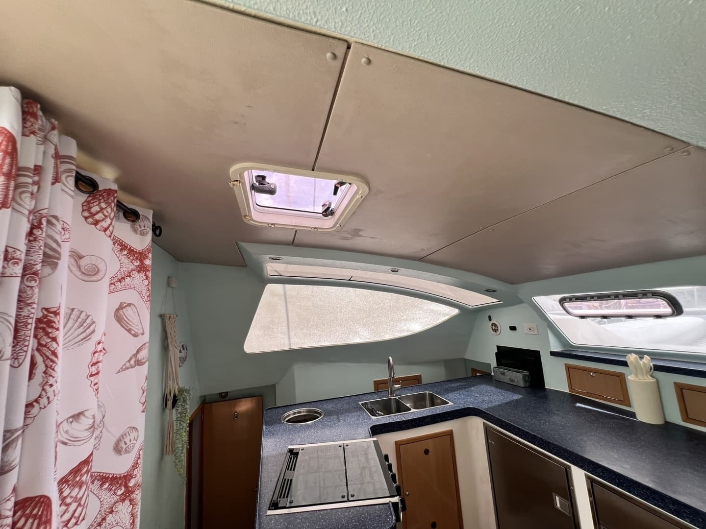 2008 Admiral 40 Cruiser