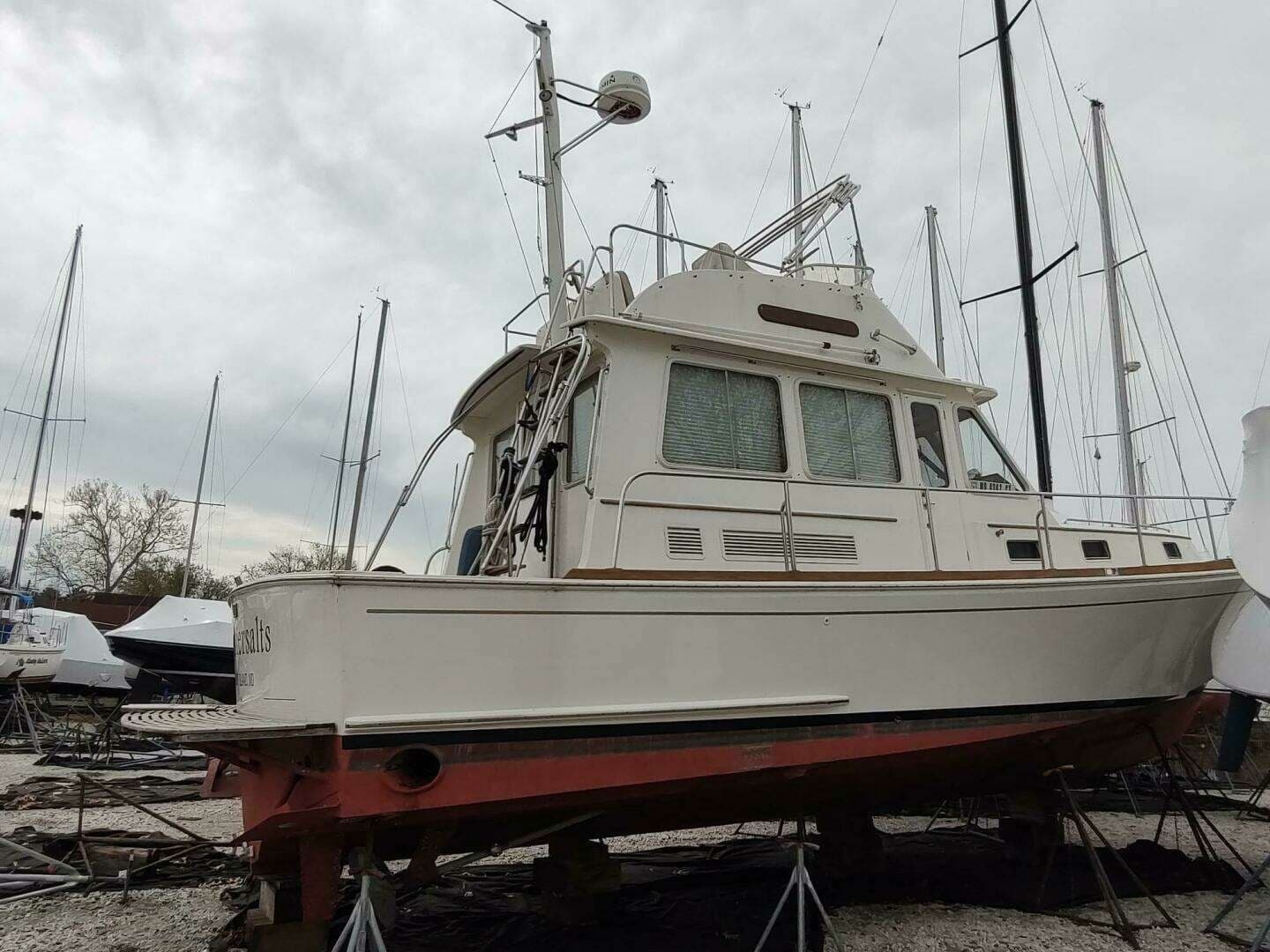 1996 Grand Banks Eastbay 40 Flybridge