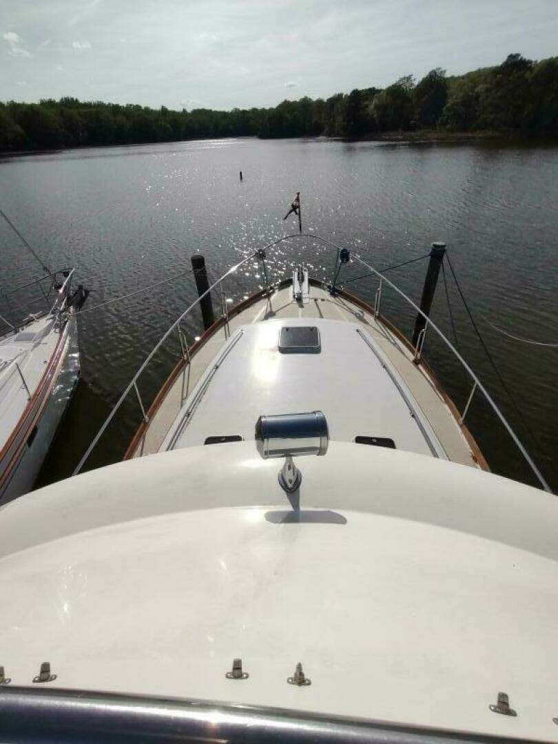 1996 Grand Banks Eastbay 40 Flybridge
