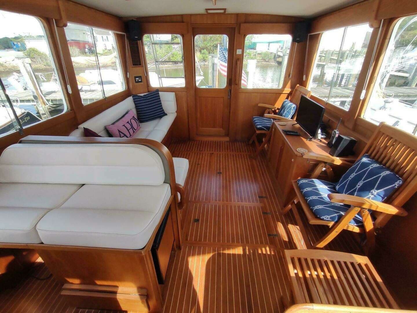 1996 Grand Banks Eastbay 40 Flybridge