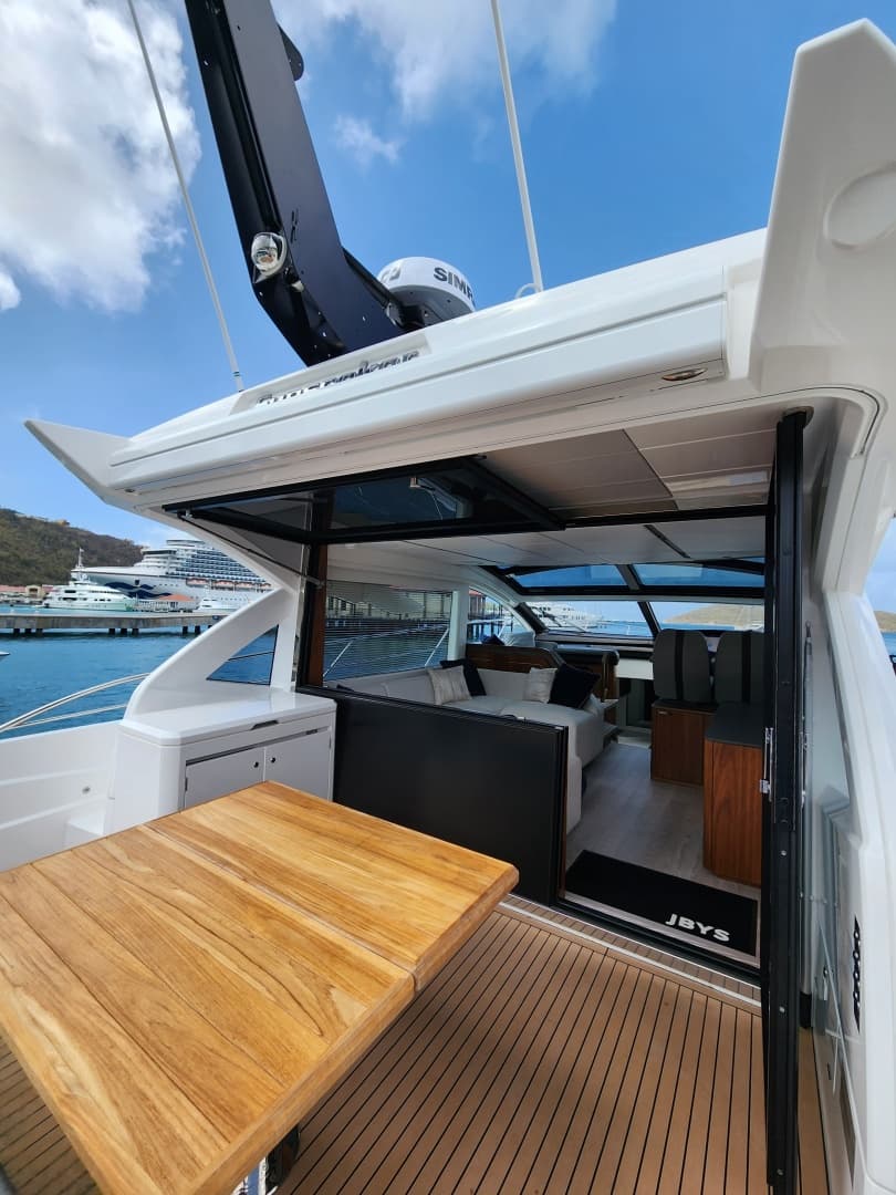 2023 Sunseeker 55 Predator EVO