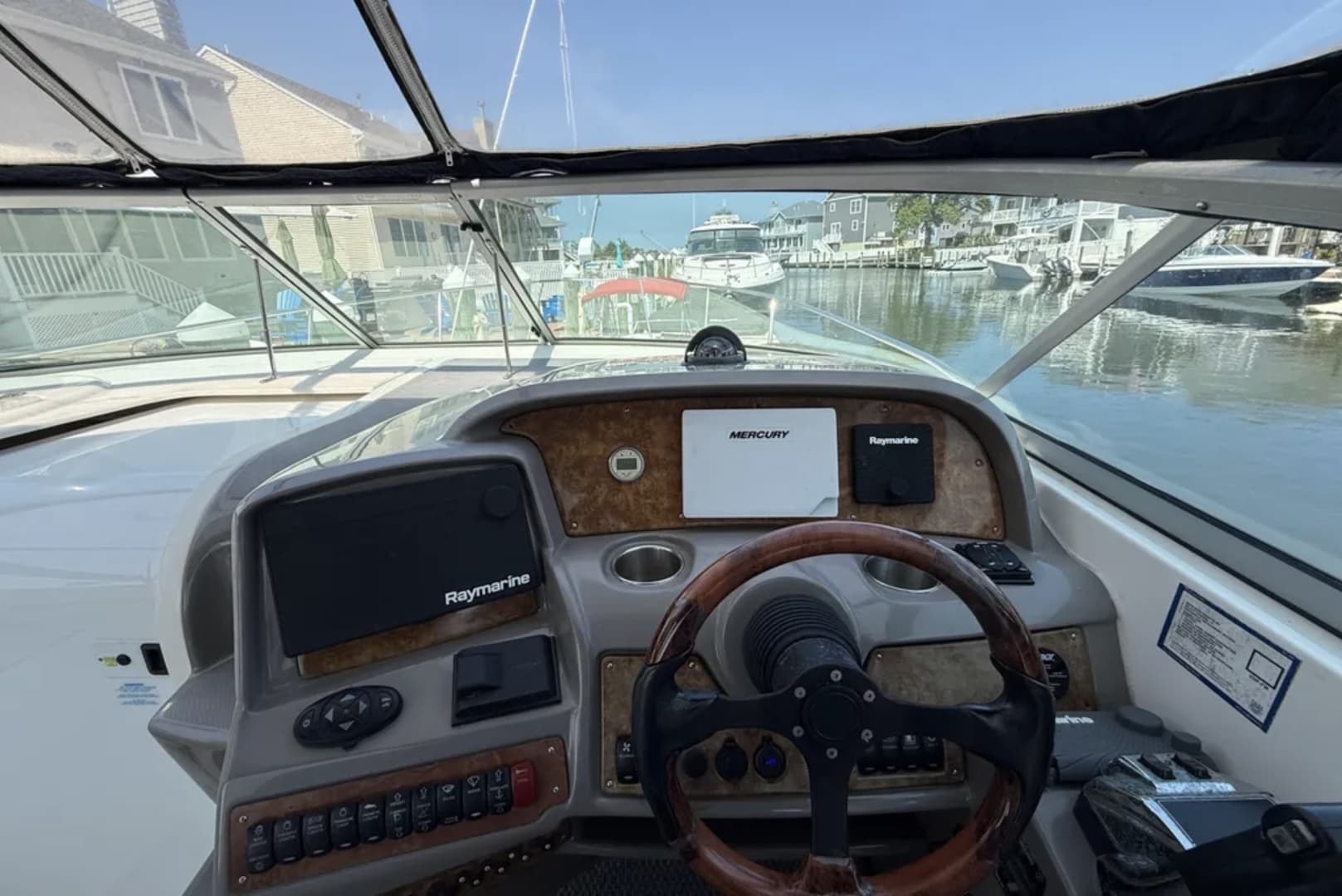 2009 Rinker 