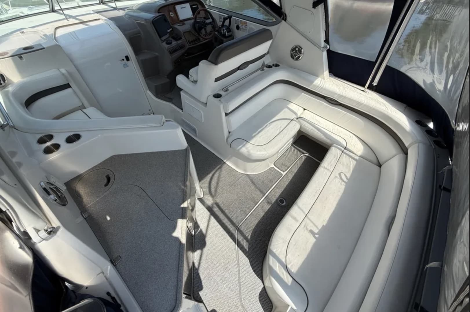 2009 Rinker 