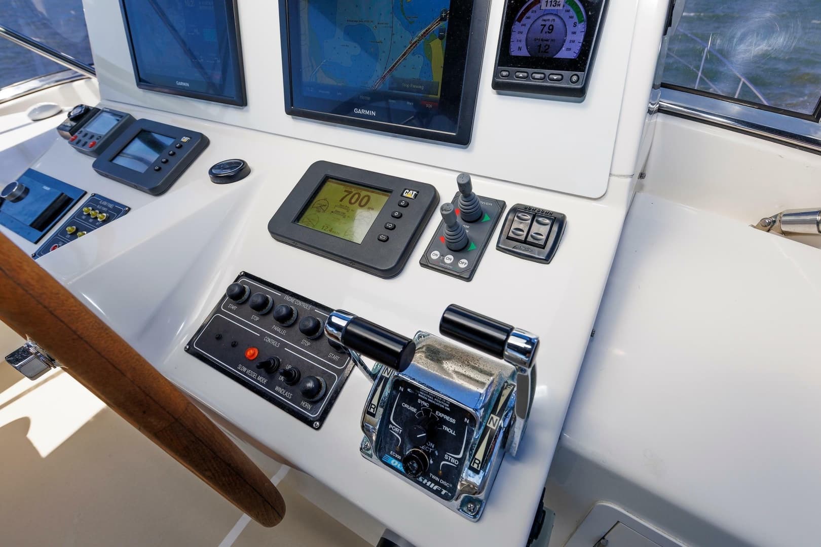 2006 Grand Banks 47 Eastbay Fly Bridge
