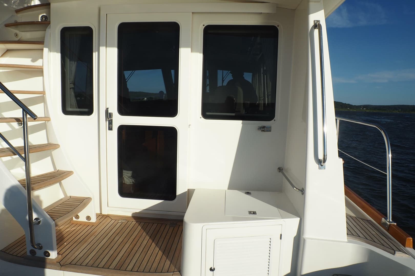 2006 Grand Banks 47 Eastbay Fly Bridge