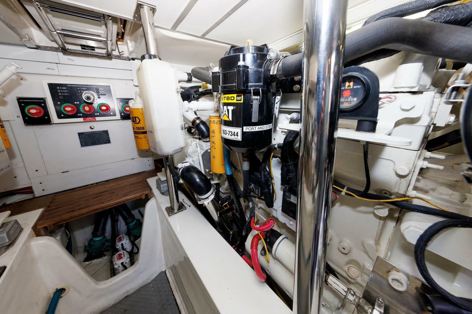 2006 Grand Banks 47 Eastbay Fly Bridge