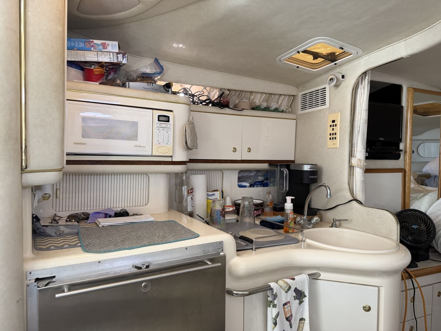 1997 Sea Ray Sundancer 330