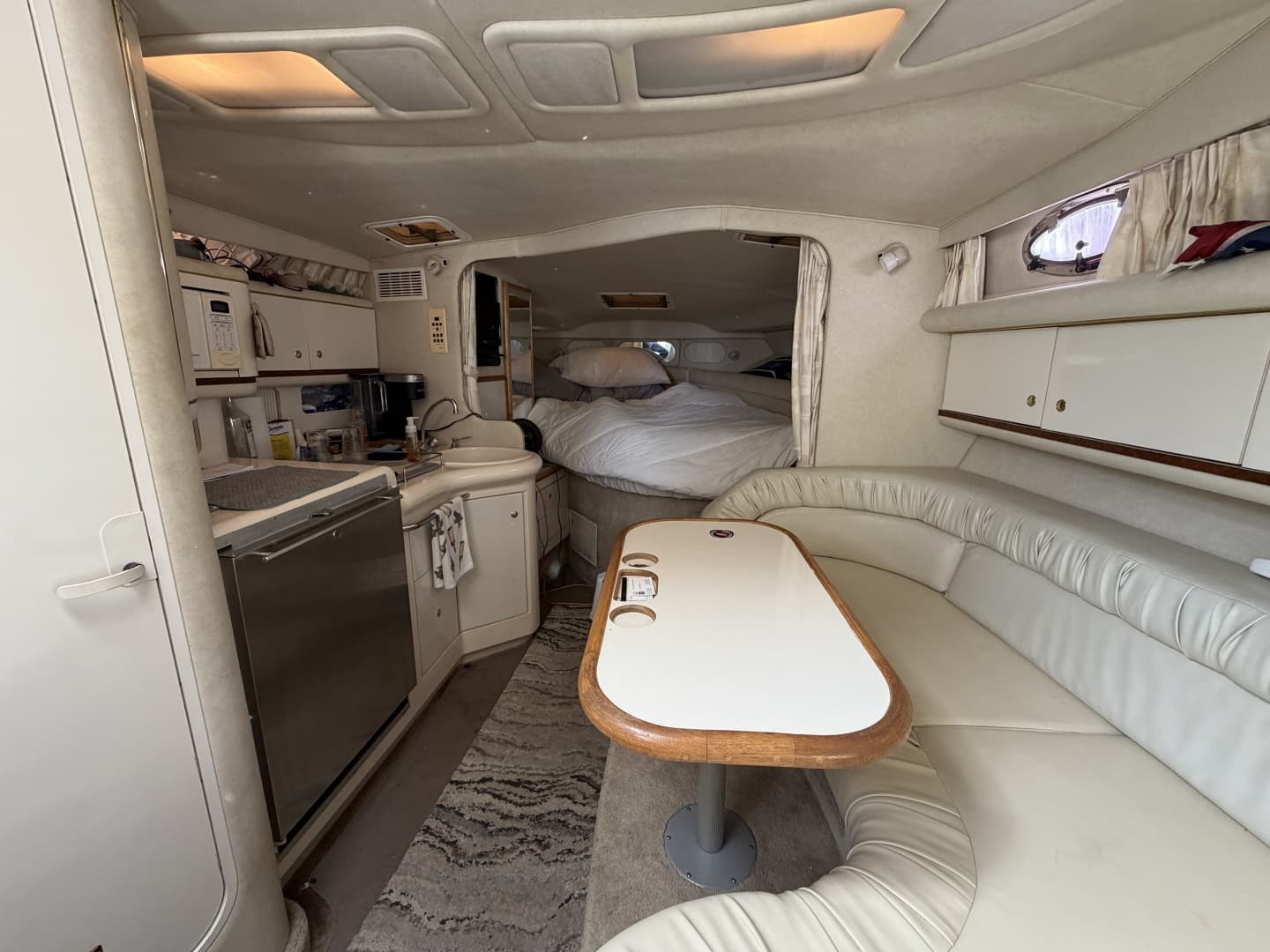 1997 Sea Ray Sundancer 330