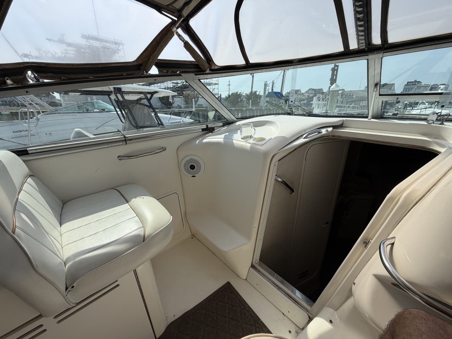 1997 Sea Ray Sundancer 330