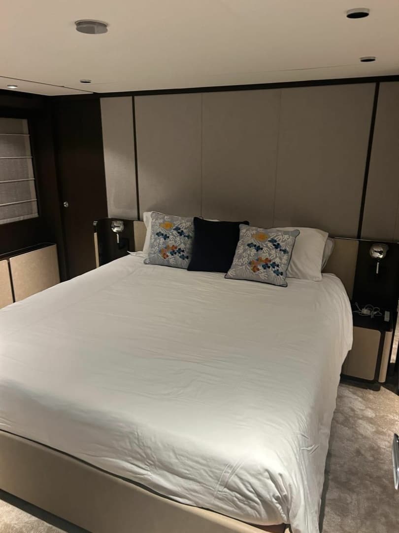 2023 Ferretti Yachts Ferretti 860