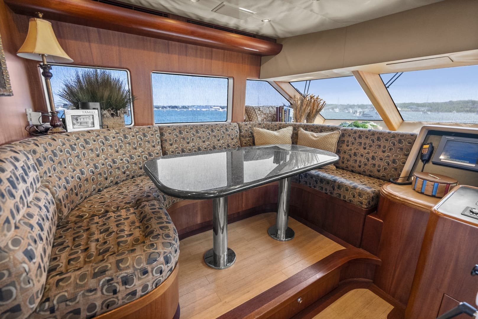 2004 Cheoy Lee Flybridge