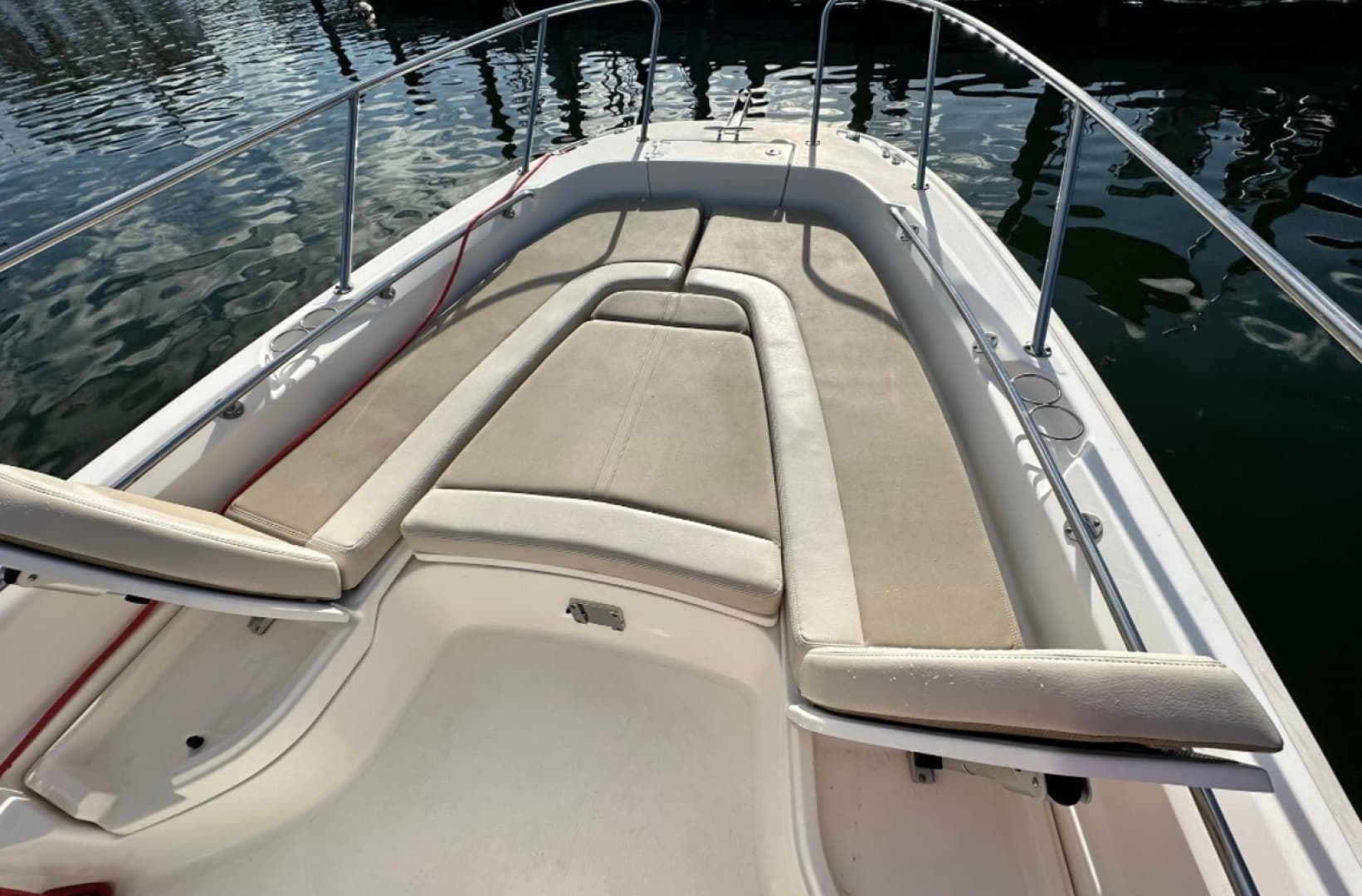 2018 Boston Whaler 