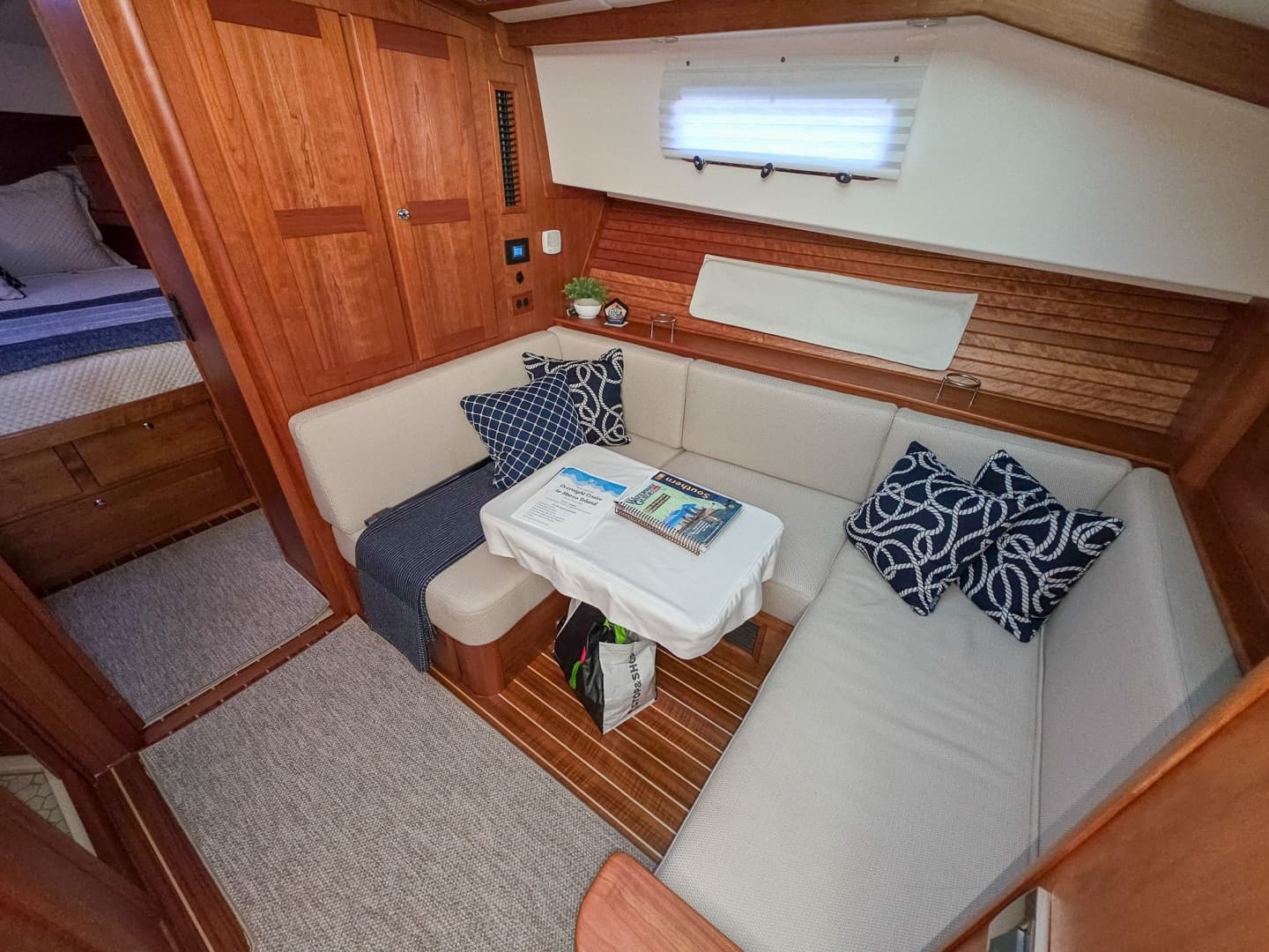 2025 Sabre 43 Salon Express