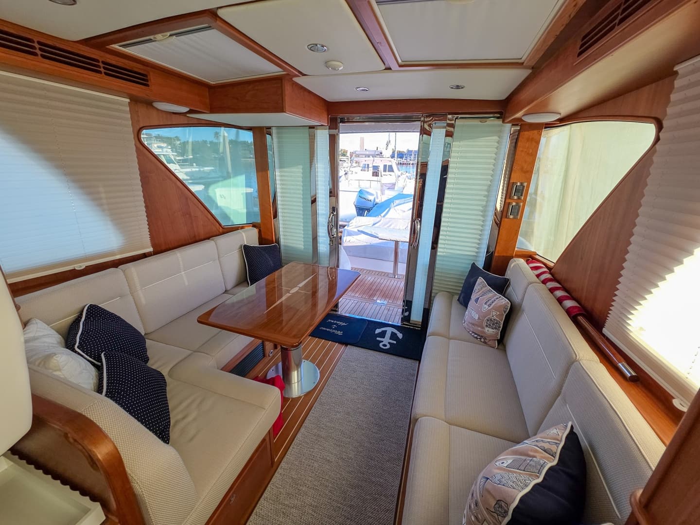2025 Sabre 43 Salon Express