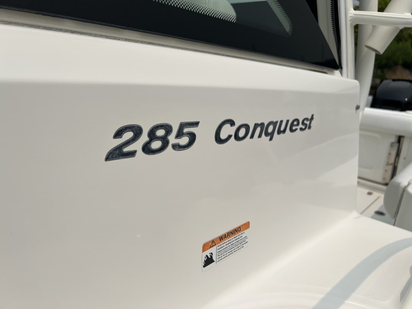 2013 Boston Whaler Conquest