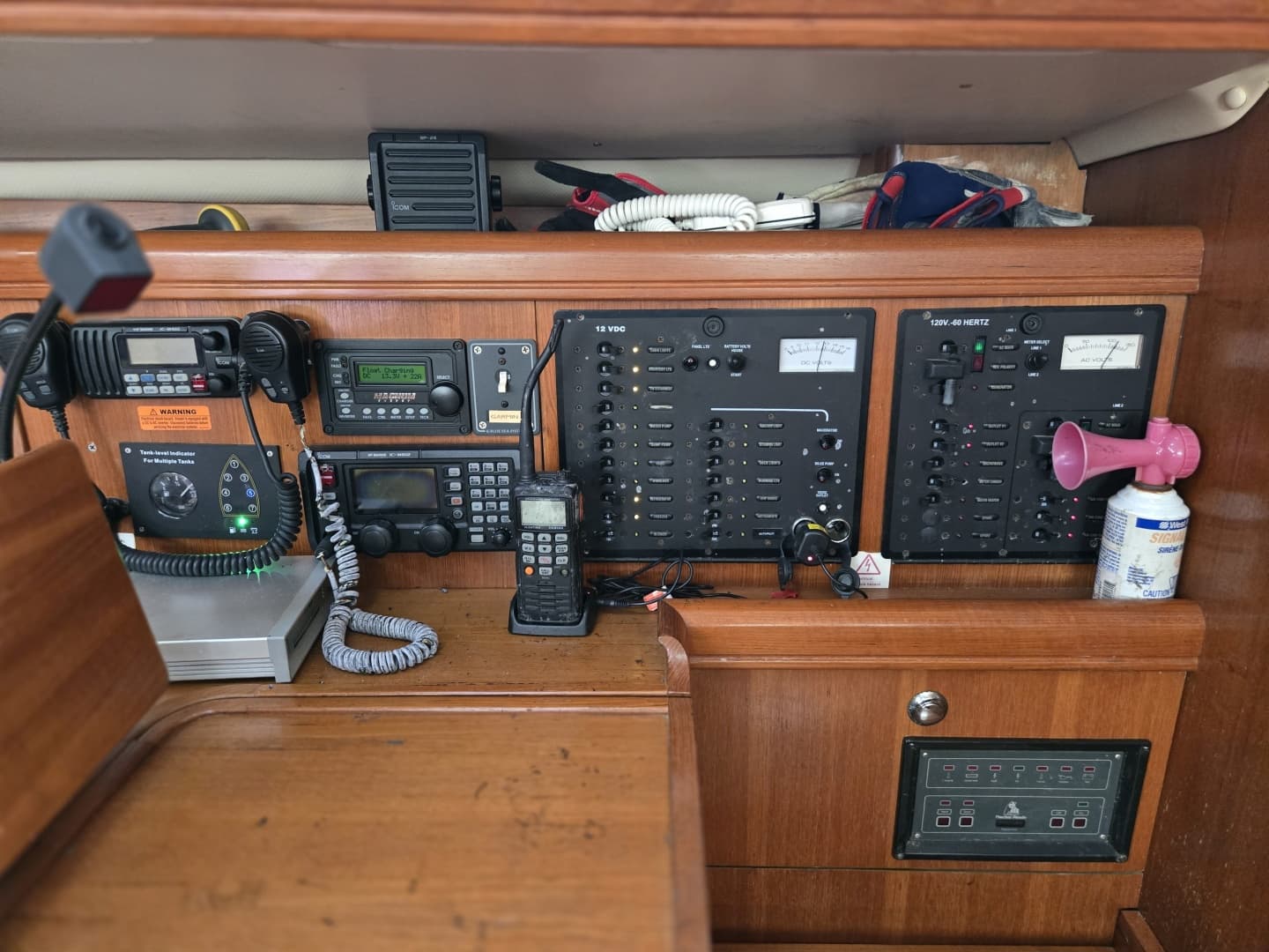 2007 Hunter 44 DS