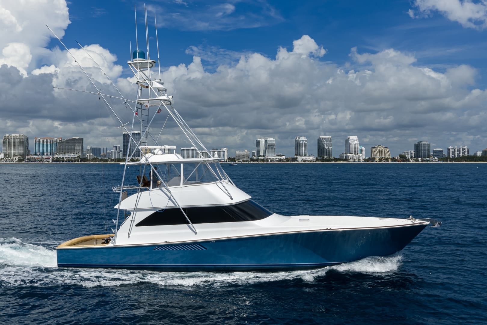 2002 Viking 61 Convertible