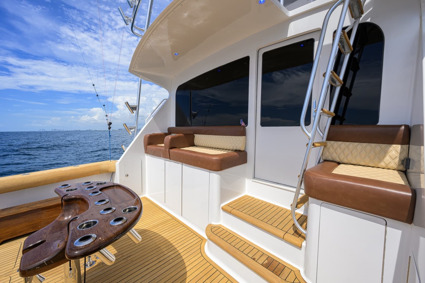 2002 Viking 61 Convertible