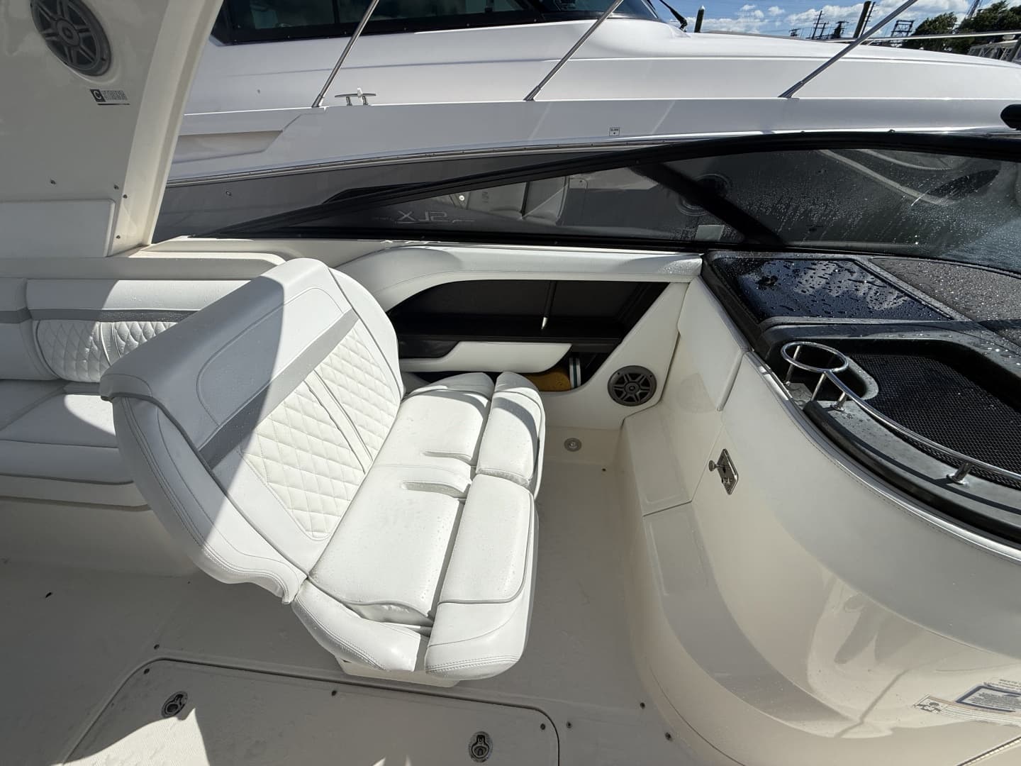 2016 Sea Ray 310 SLX