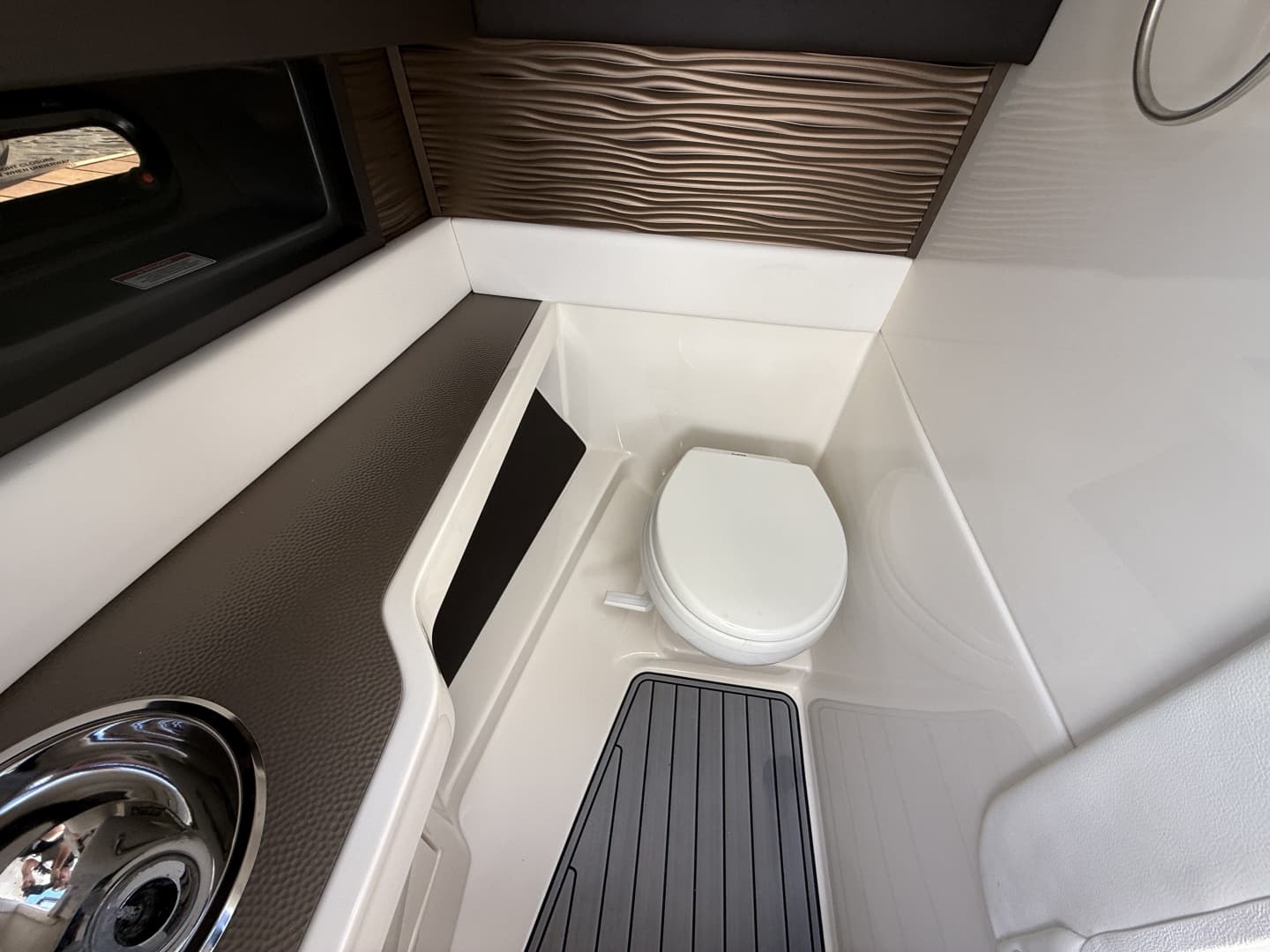 2016 Sea Ray 310 SLX