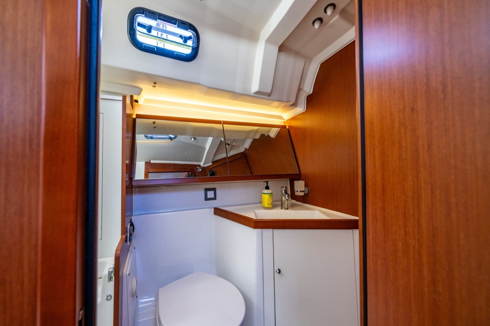 2019 Beneteau Oceanis 46.1
