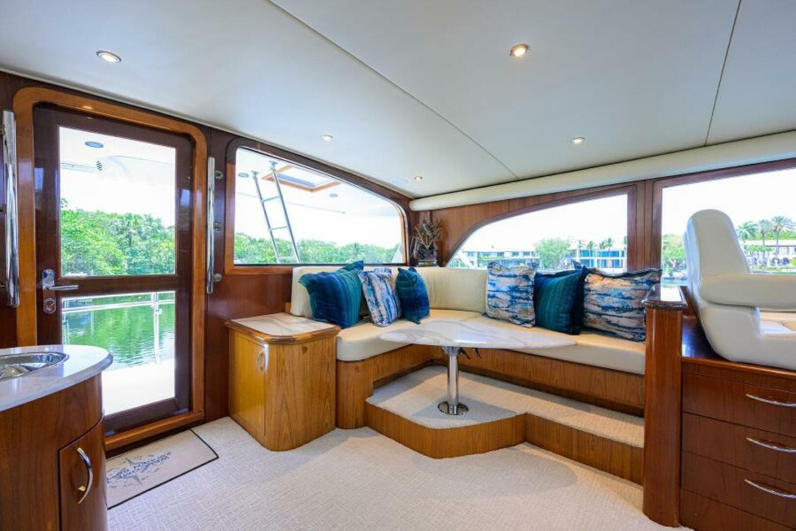 2004 Sea Force IX 82 Enclosed Bridge