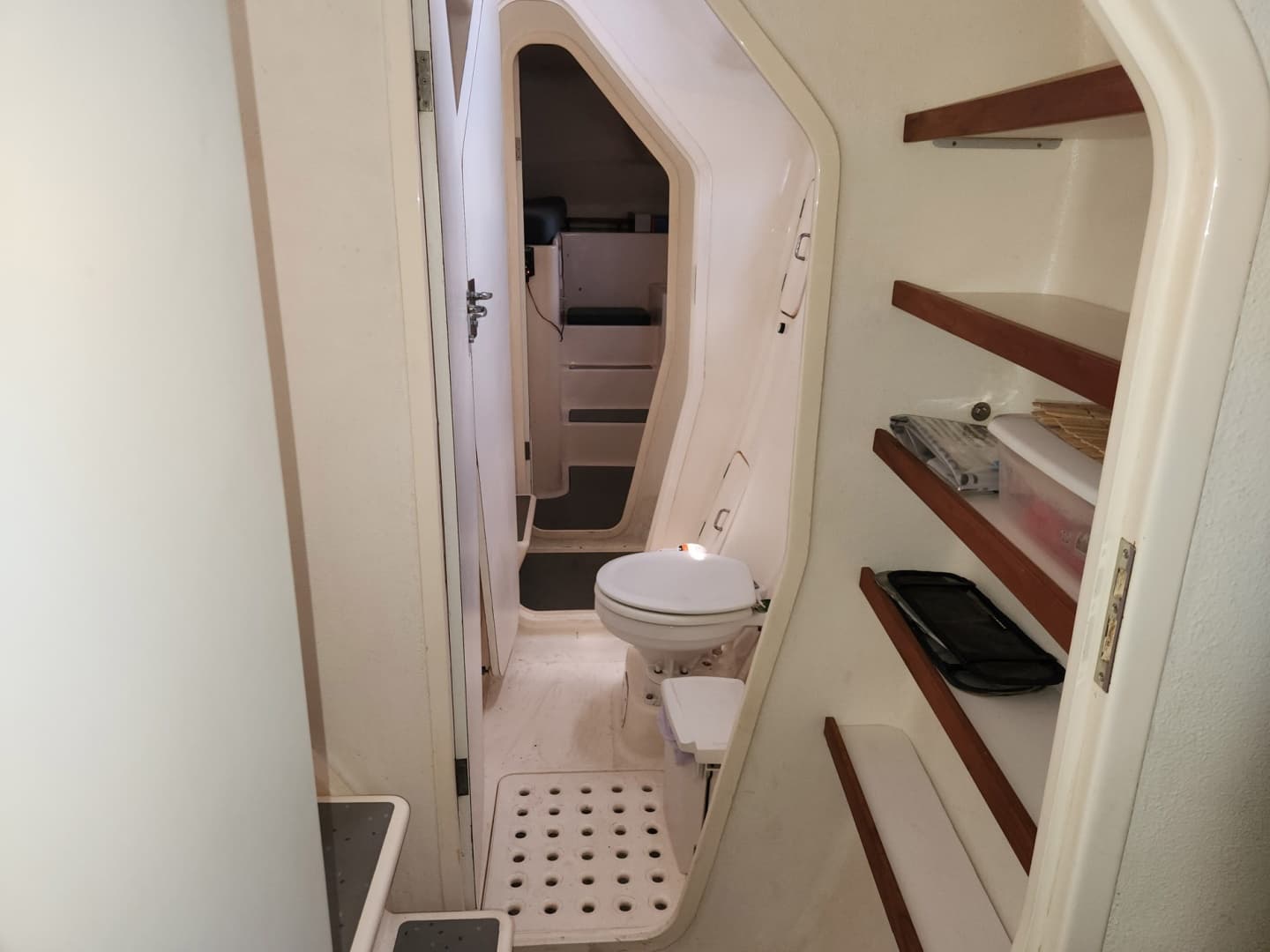 1999 Voyage Yachts Norseman 430