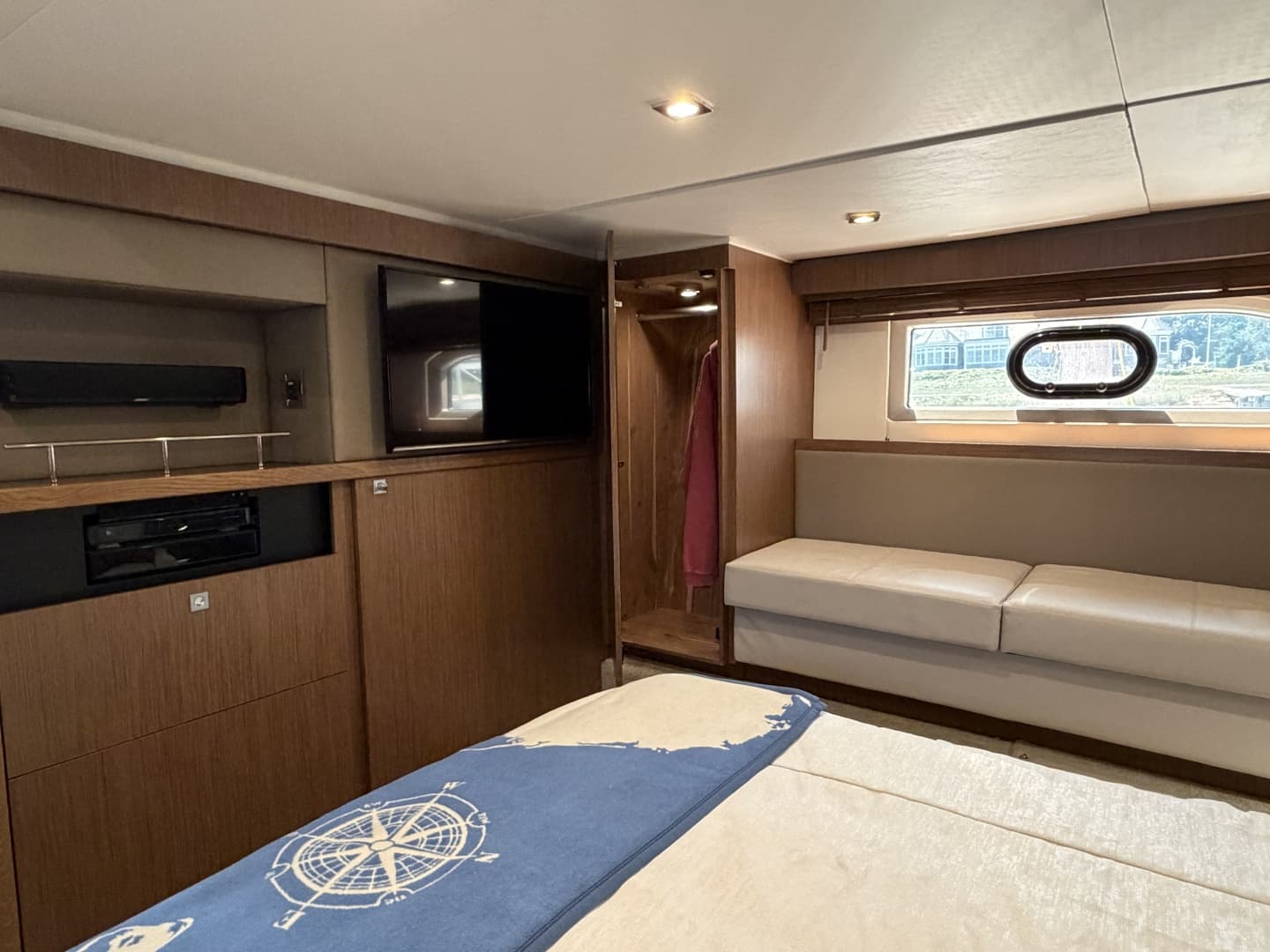 2017 Sea Ray 460 Sundancer