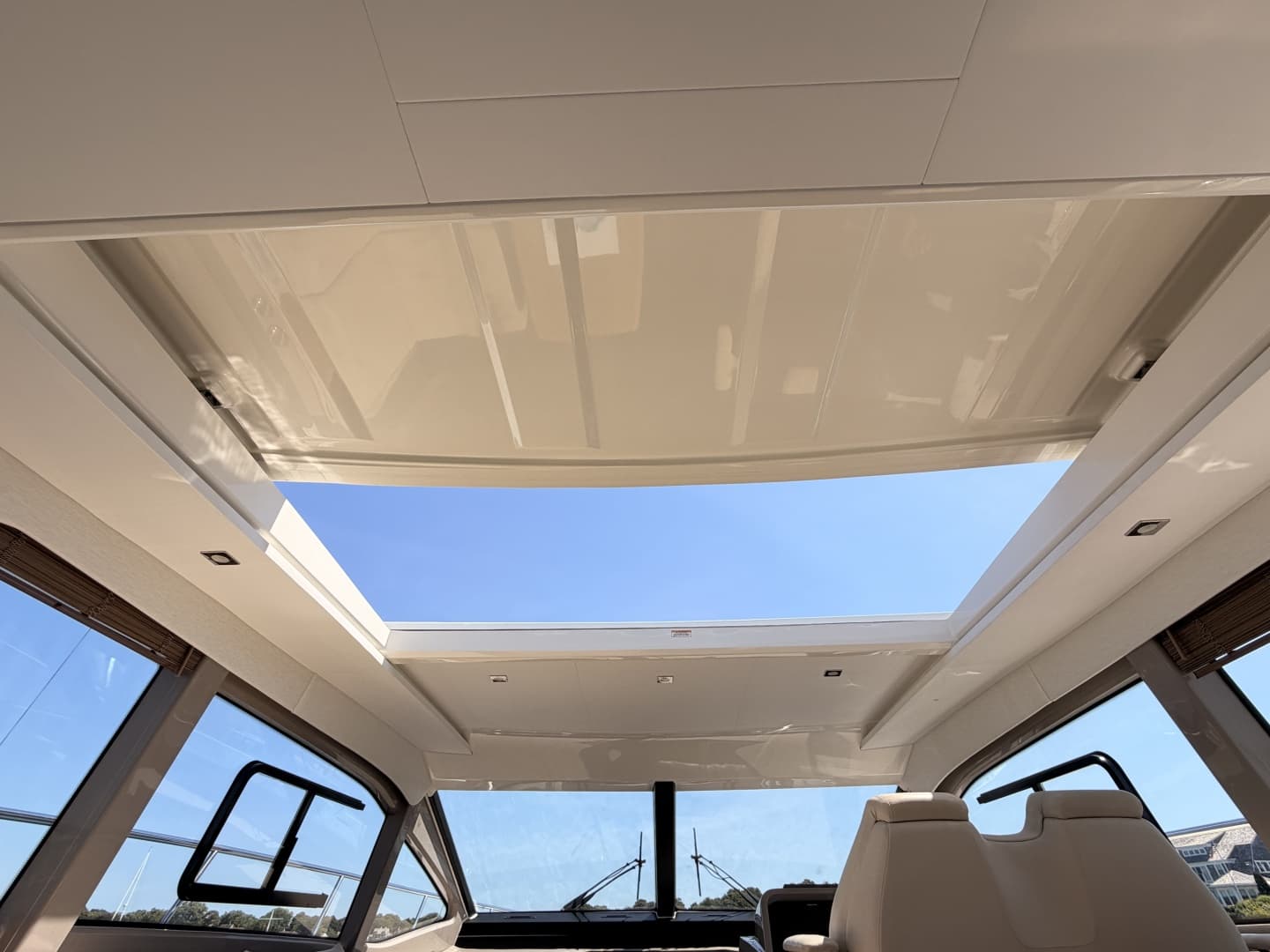 2017 Sea Ray 460 Sundancer