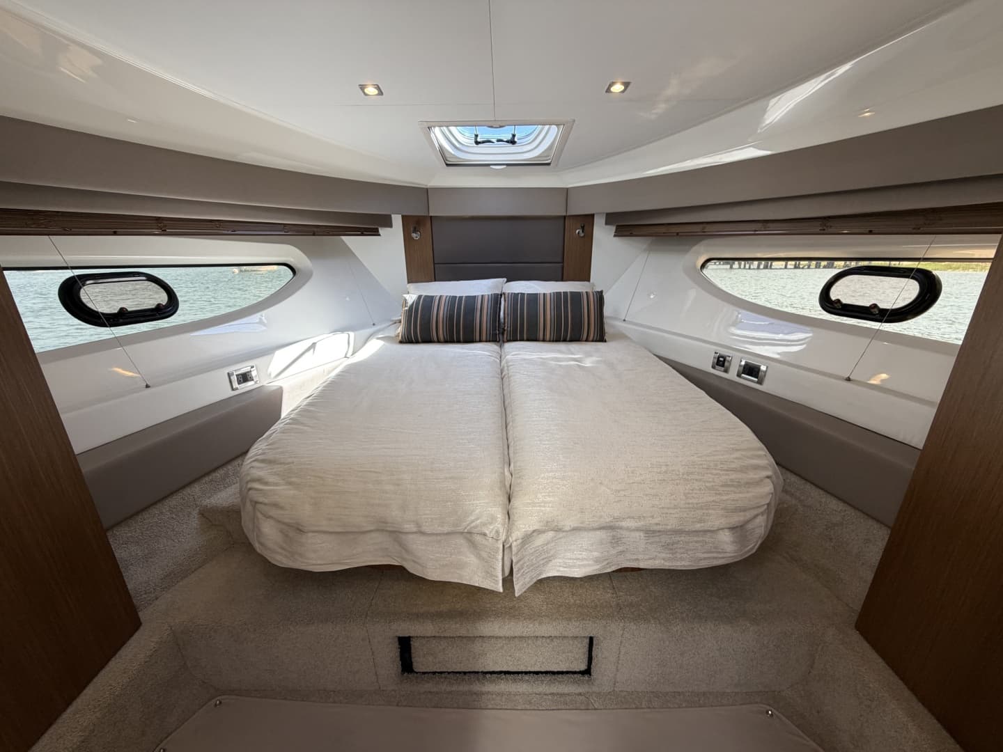 2017 Sea Ray 460 Sundancer